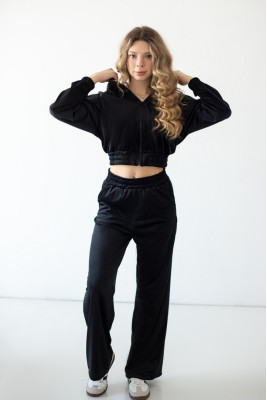 Костюм жіночий